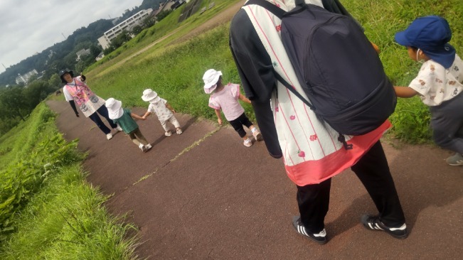 行きと帰りと