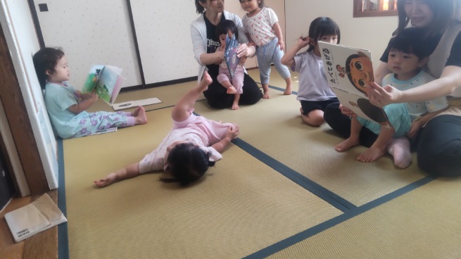 絵本タイム　それぞれ